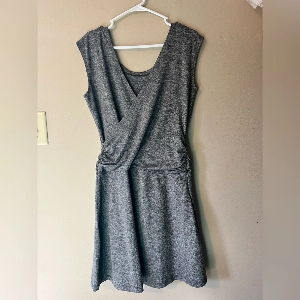 Patagonia women’s seabrook twist dress in grey.